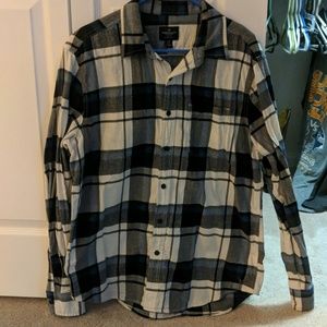 American Eagle long sleeve flannel